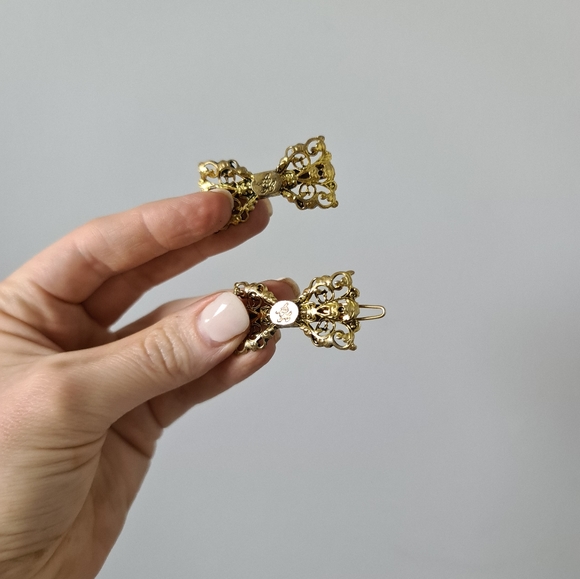 Alannah Hill Gold Metal Hair Bow Clip Accessories - Picture 2 of 5